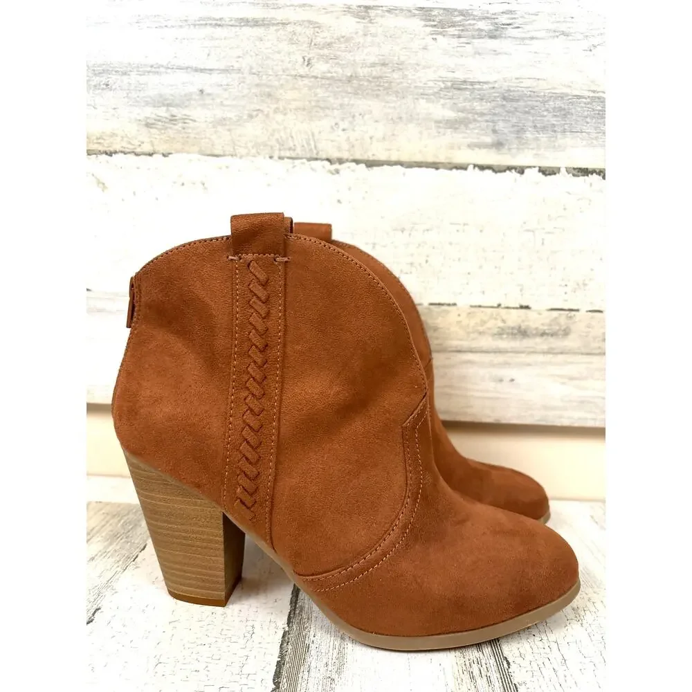 Cato Womens 9 Brown Faux Suede Braided Western Ankle Cowboy Heeled Boots NEW